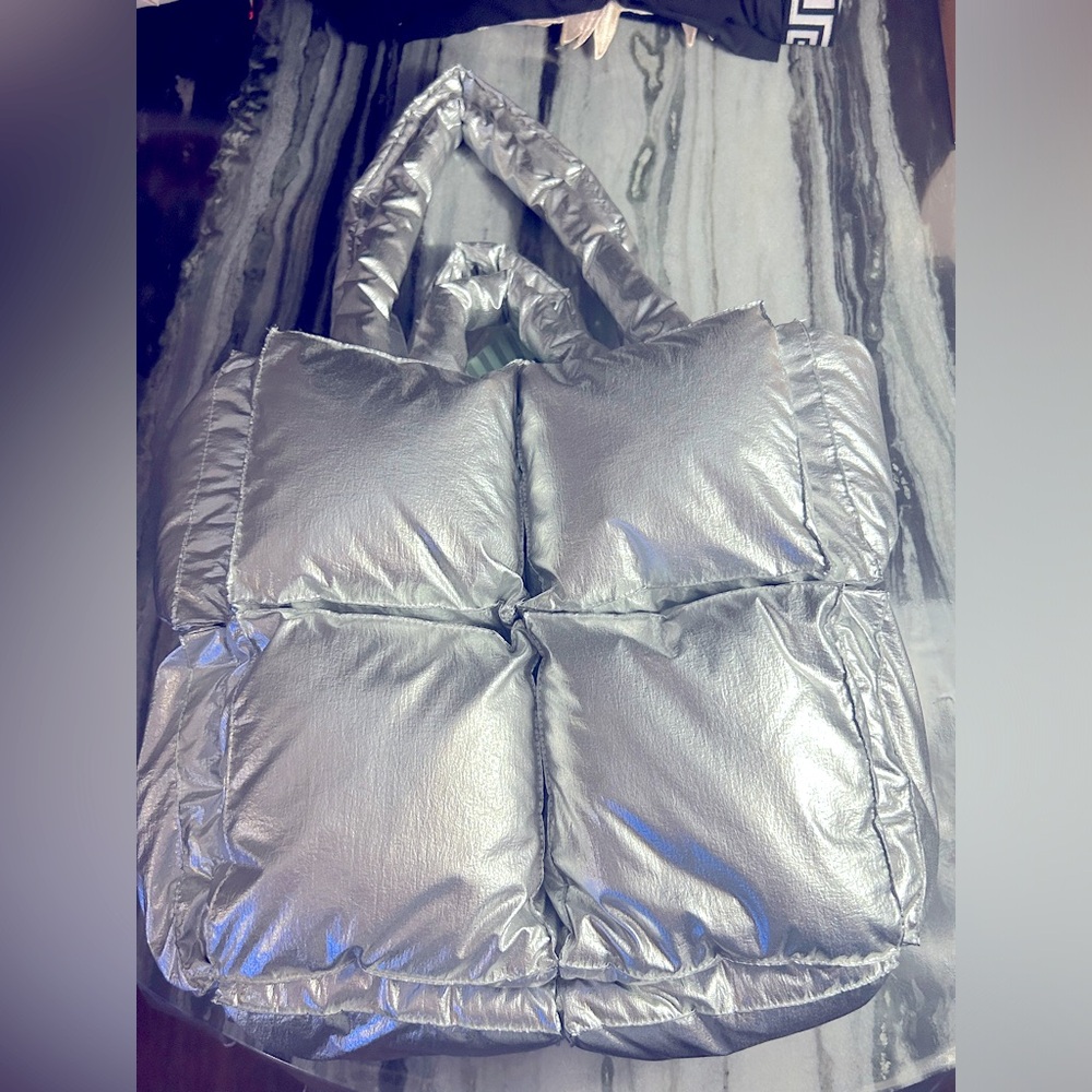 Off-white silver puffer bag